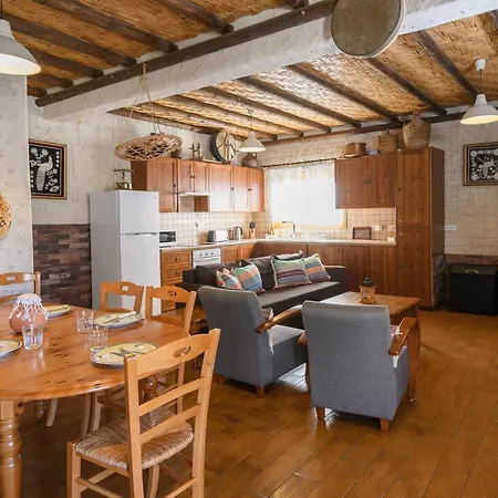Vasiliou House Nyaraló *