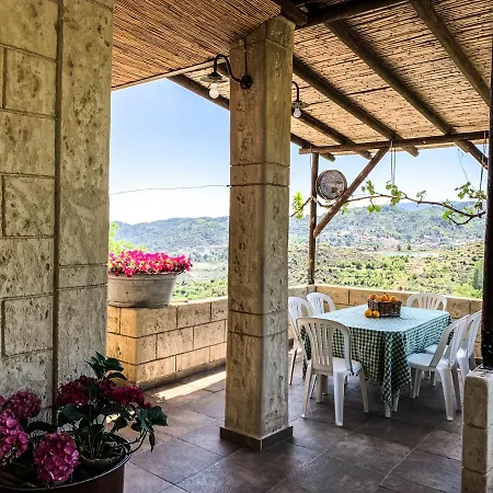 Сasa de vacaciones Vasiliou House *